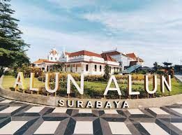 Belum ke Surabaya kalau Belum ke Alun-Alun Surabaya
